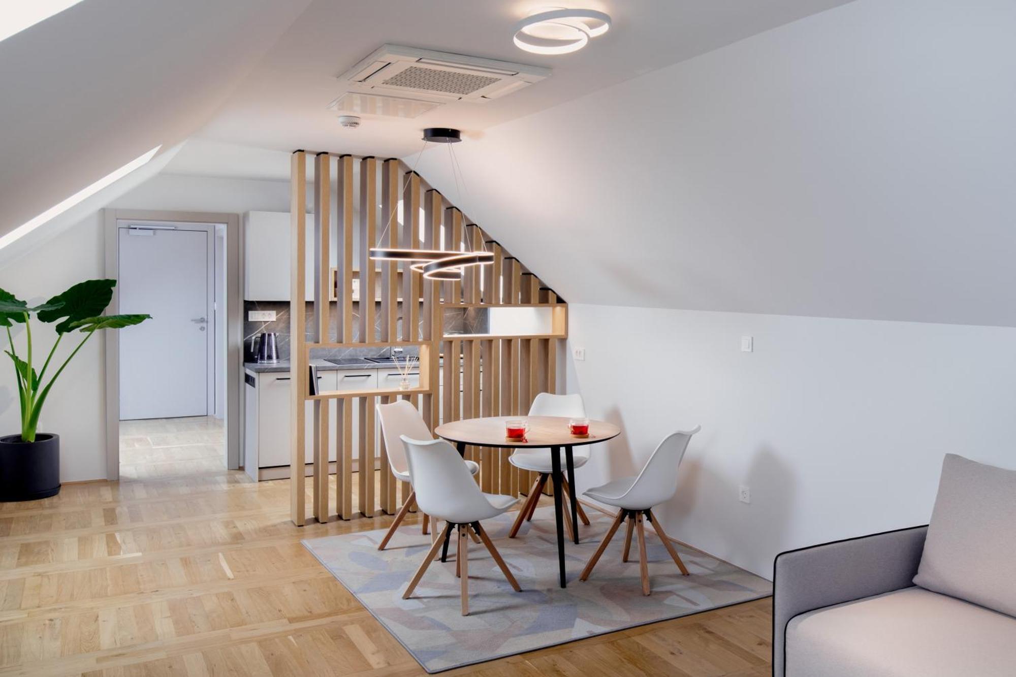 Hisa Putr Bed & Breakfast Trzin Bagian luar foto
